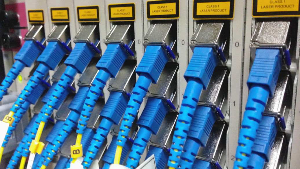 上海ebet真人娱乐厅IT外包公司综合布线过程中的穿线技巧，干货！